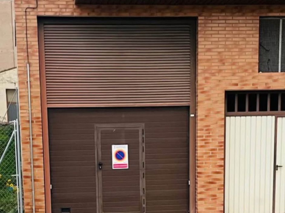 Vista exterior de Garaje de alquiler en Albelda de Iregua