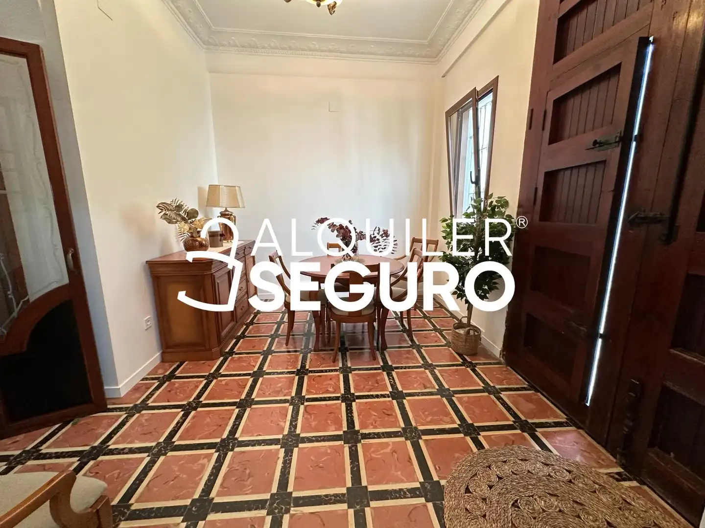 Piso de alquiler en Valencia con Aire acondicionado, Terraza y Amueblado