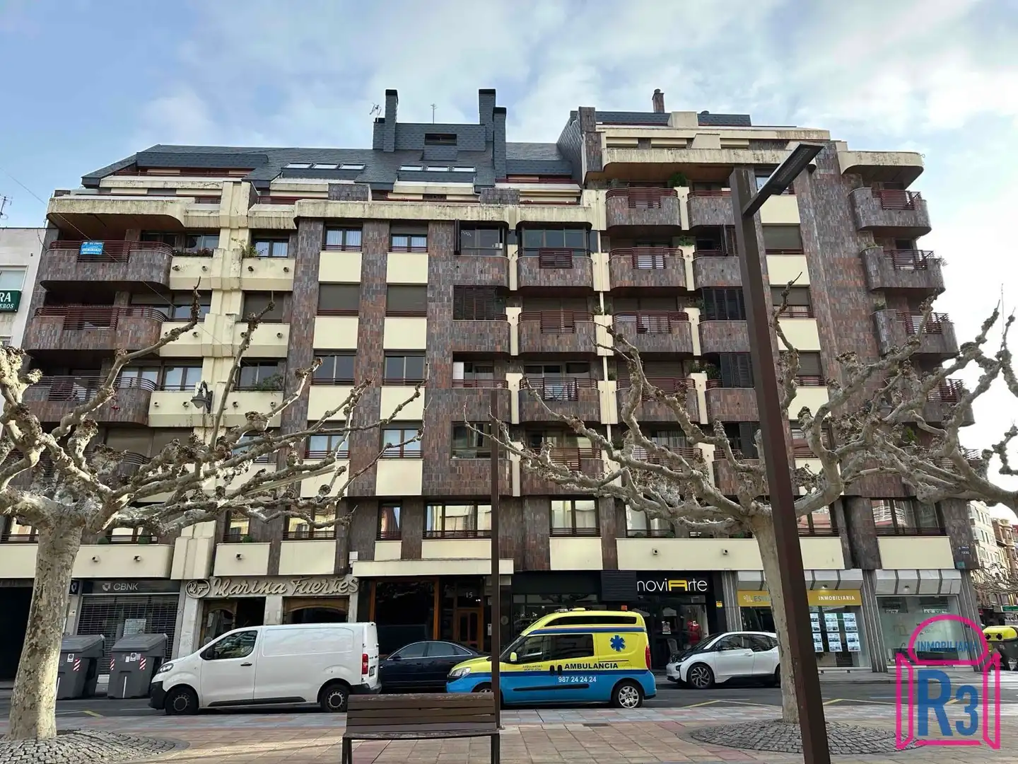 Exterior view of Flat for sale in León Capital   with Heating, Terrace and Storage room