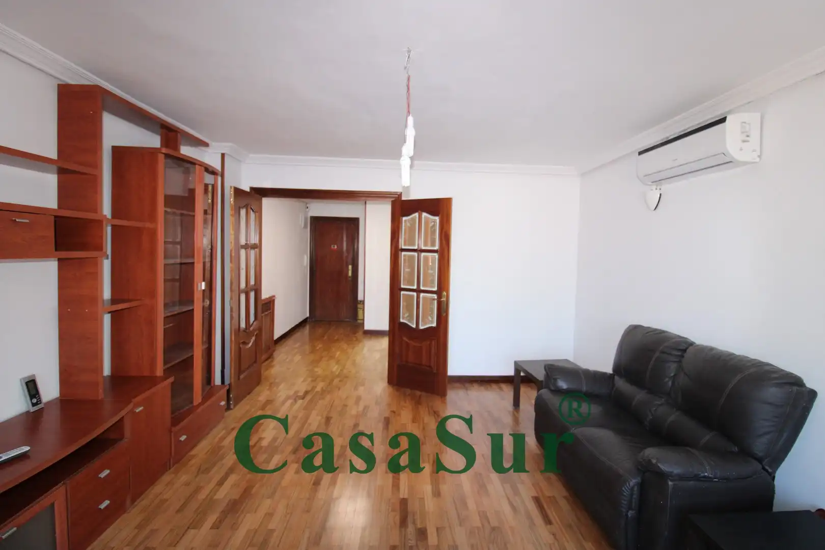Sala d'estar de Pis en venda en Valladolid amb Calefacció, Parquet i Terrassa