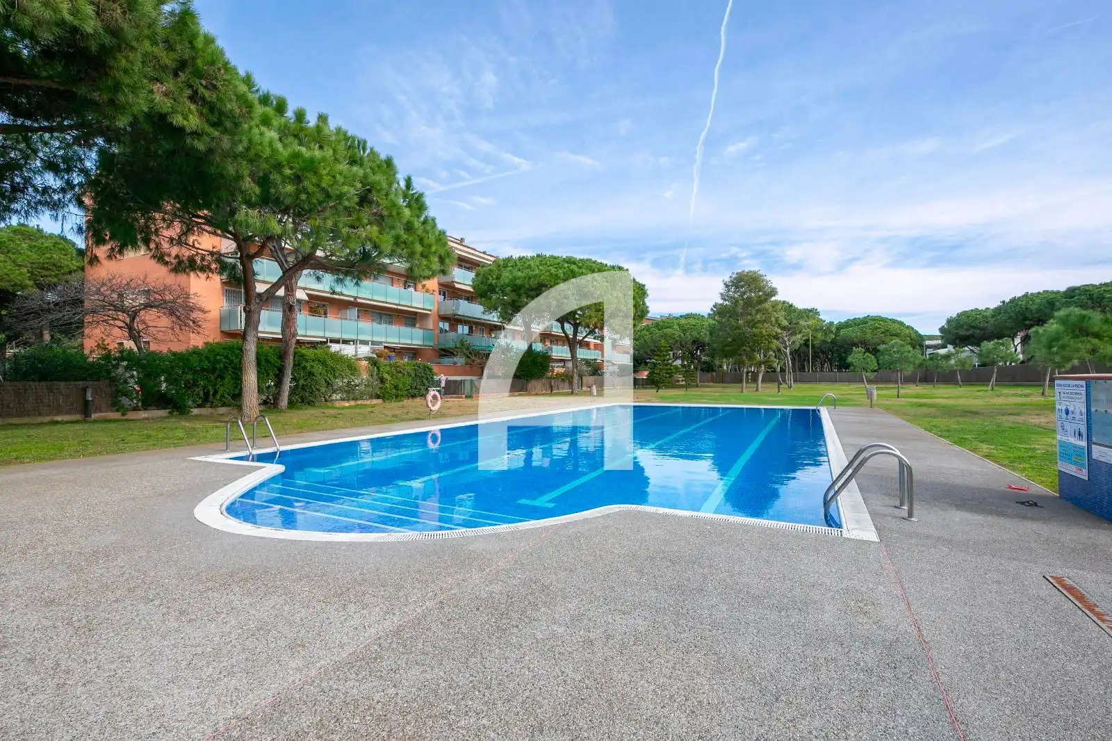 Piscina de Dúplex en venda en Gavà amb Aire condicionat, Calefacció i Terrassa