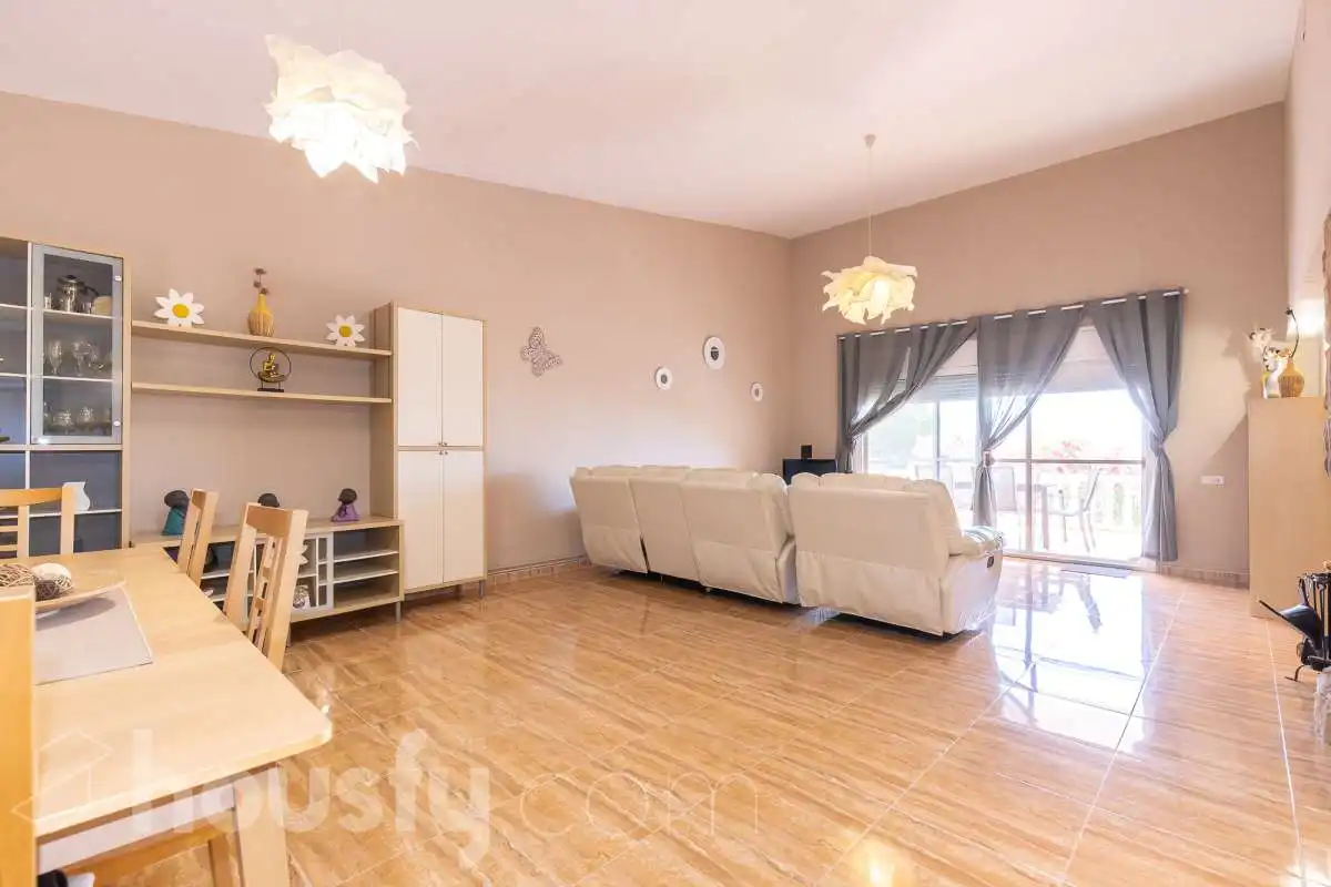 Casa amb terrassa en venda a Calle Girona ., imagen 2