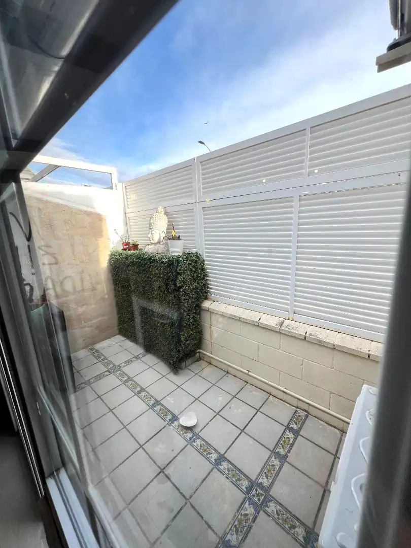 Casa aparellada amb piscina en venda a Calle Chequia, imagen 30