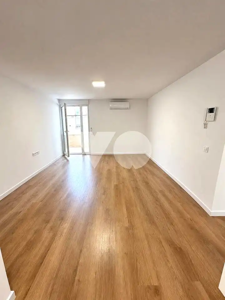 Erdgeschosswohnung mit Aufzug zum Verkauf in Calle de Vázquez de Mella