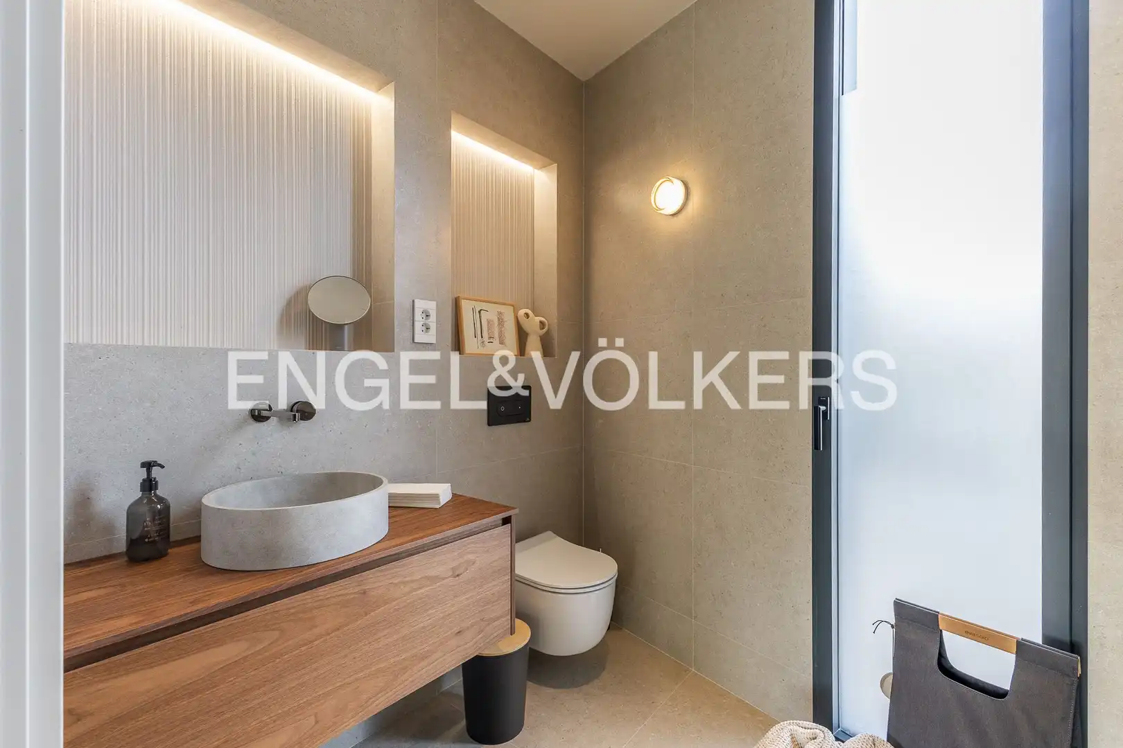 Bathroom of Houses for sale in Sant Cugat del Vallès  with Air Conditioner, Heating and Private garden