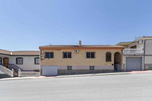 Casa-chalet en Venta en Calle Calle Gran Vía de Colón, 22 en Láchar