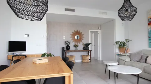 Foto 3 de Ático de alquiler en Avenida Artista Remigio Soler López, PAU 5, Alicante / Alacant