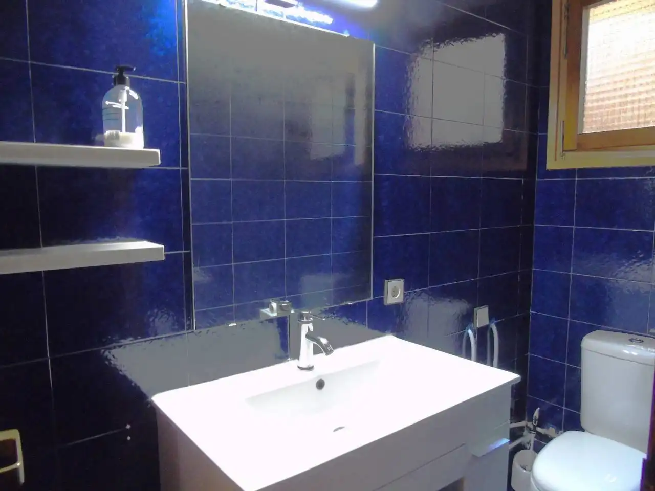 Baño de Dúplex en venta en Vic con Calefacción, Parquet y Terraza