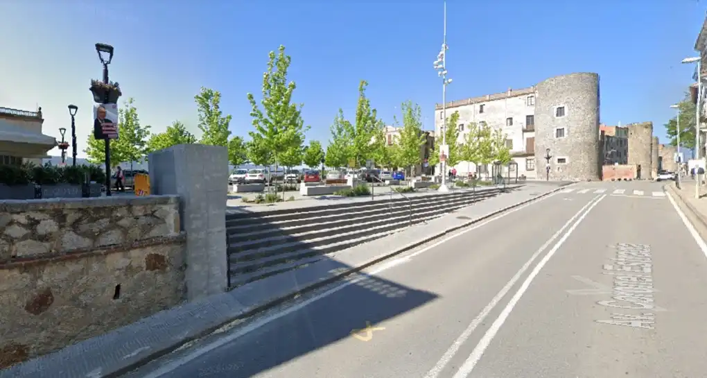Mixed residential for sale in Avinguda Coronel Estrada, imagen 7