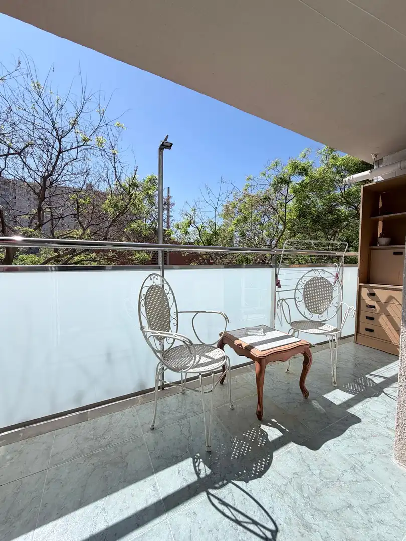 Terraza de Piso en venta en L'Hospitalet de Llobregat con Calefacción y Balcón