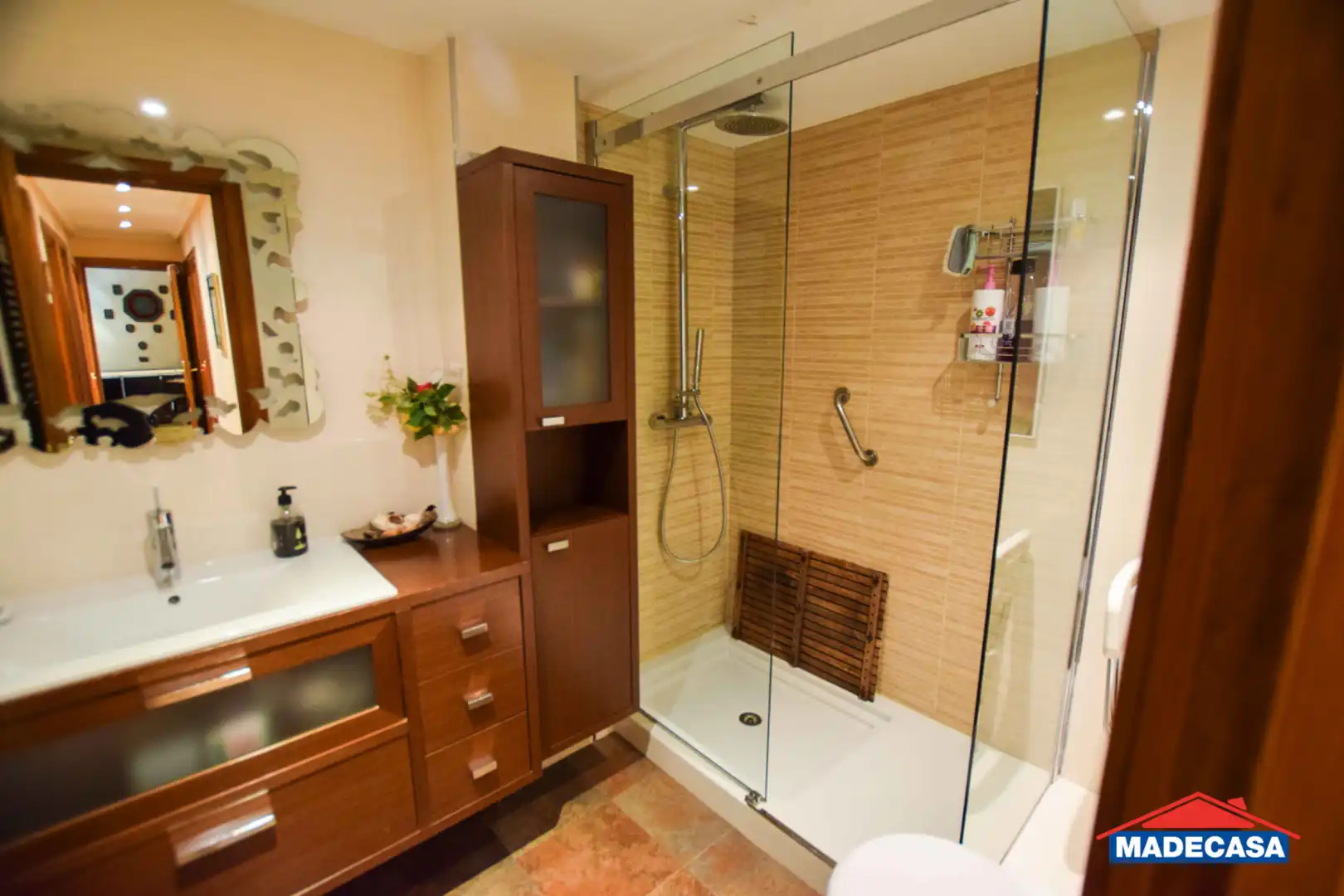 Baño de Piso en venta en Madrid con Aire acondicionado, Calefacción y Parquet