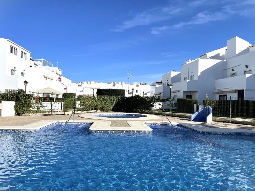 Piscina de Dúplex en venda en Vera amb Aire condicionat, Jardí privat i Terrassa
