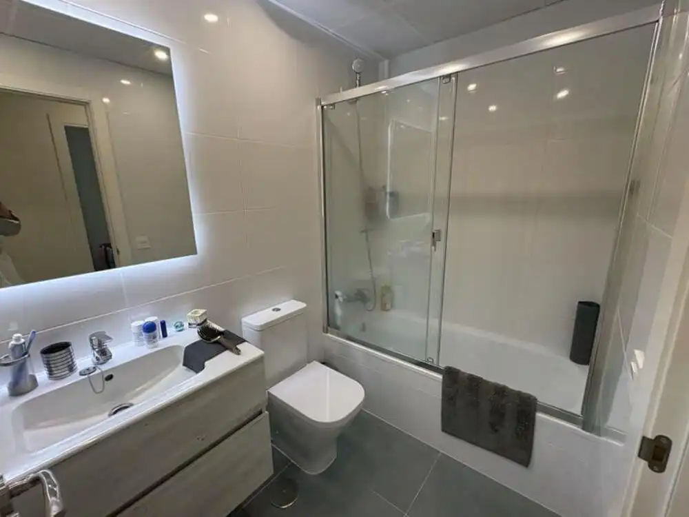 Bany de Apartament de lloguer en Marbella amb Aire condicionat, Terrassa i Traster