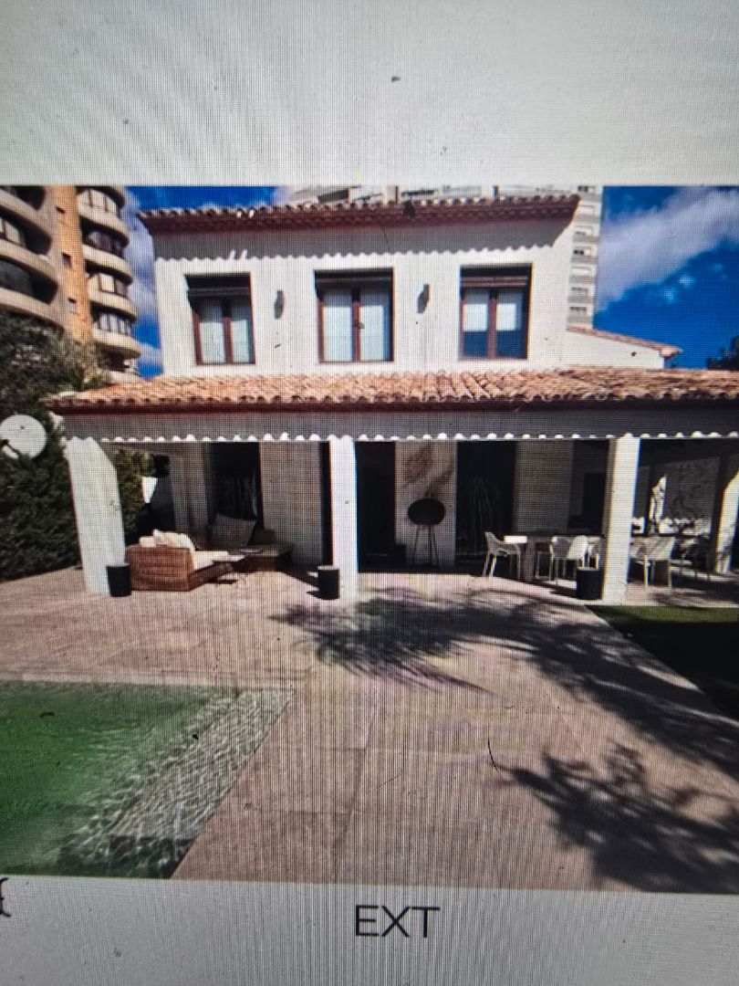 Exterior view of House or chalet for sale in Benidorm  with Air Conditioner, Heating and Private garden