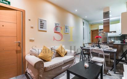 Exterior view of Apartment to rent in  Madrid Capital  with Heating, Furnished and Oven