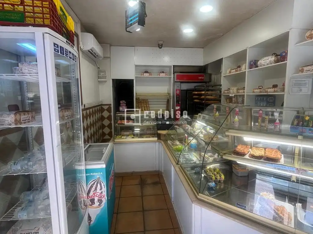 Local comercial en venta en REYES CATÓLICOS, imagen 4