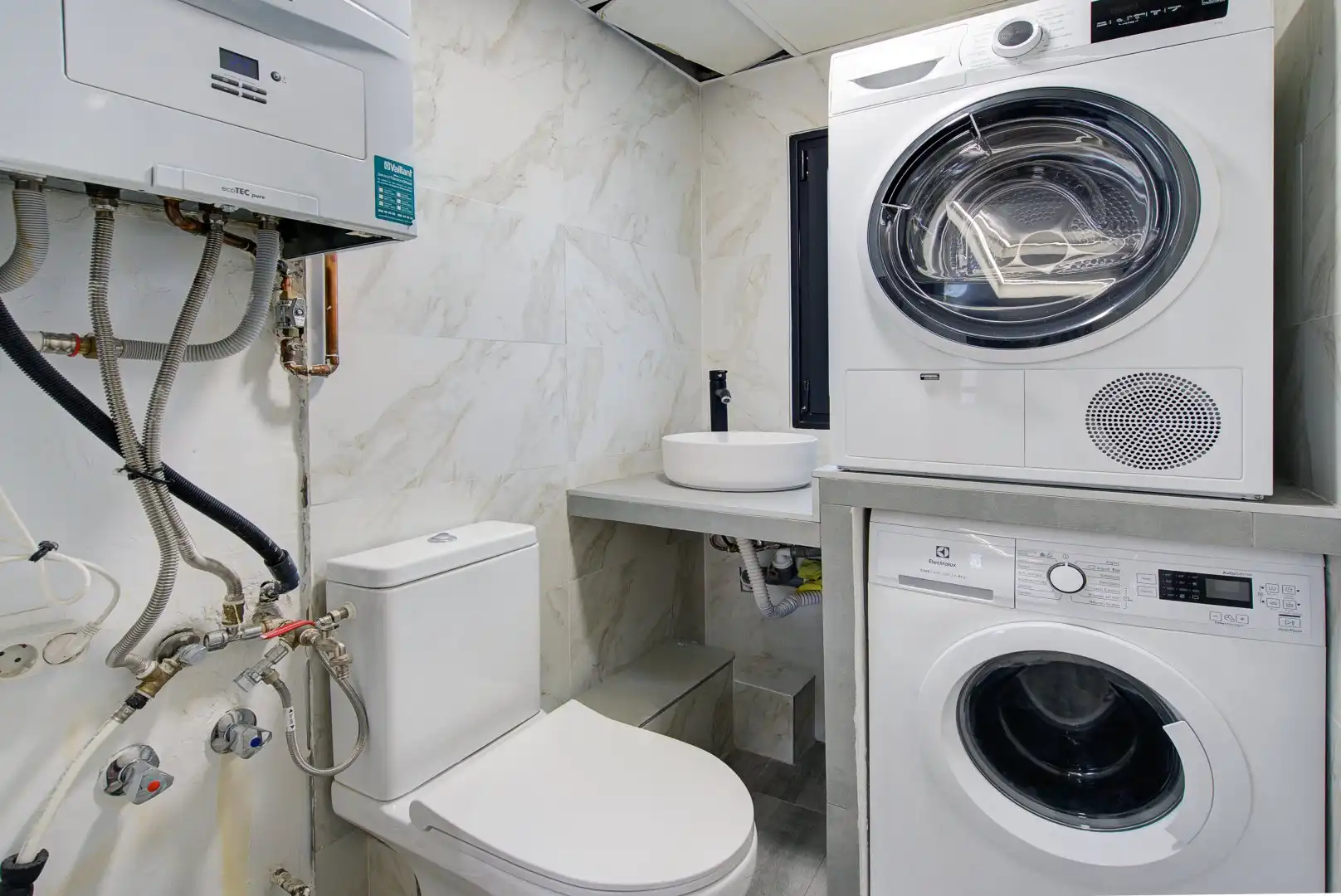 Baño de Piso en venta en Granada con Aire acondicionado, Calefacción y Terraza