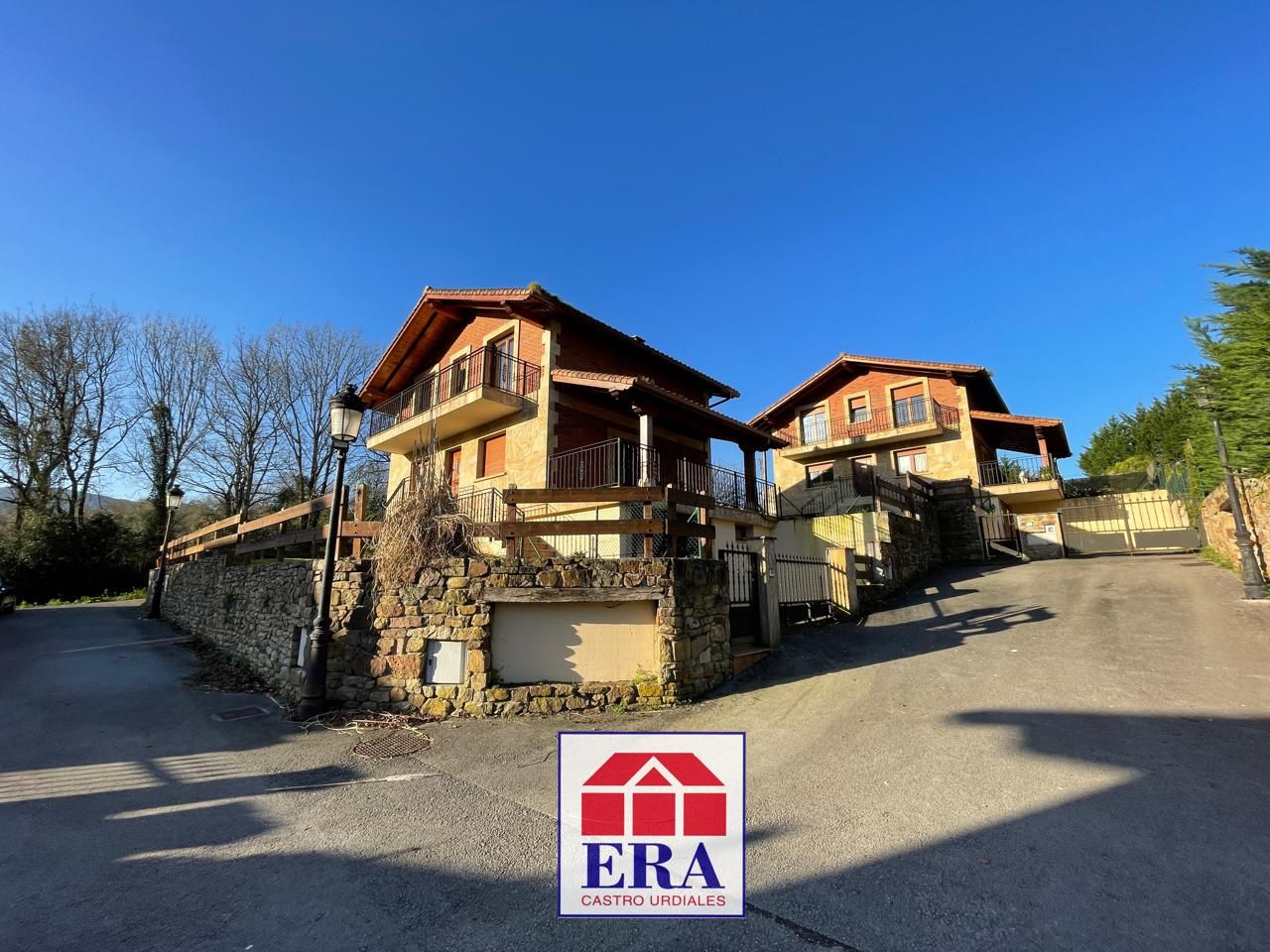 Exterior view of House or chalet for sale in Rasines  with Heating, Private garden and Terrace