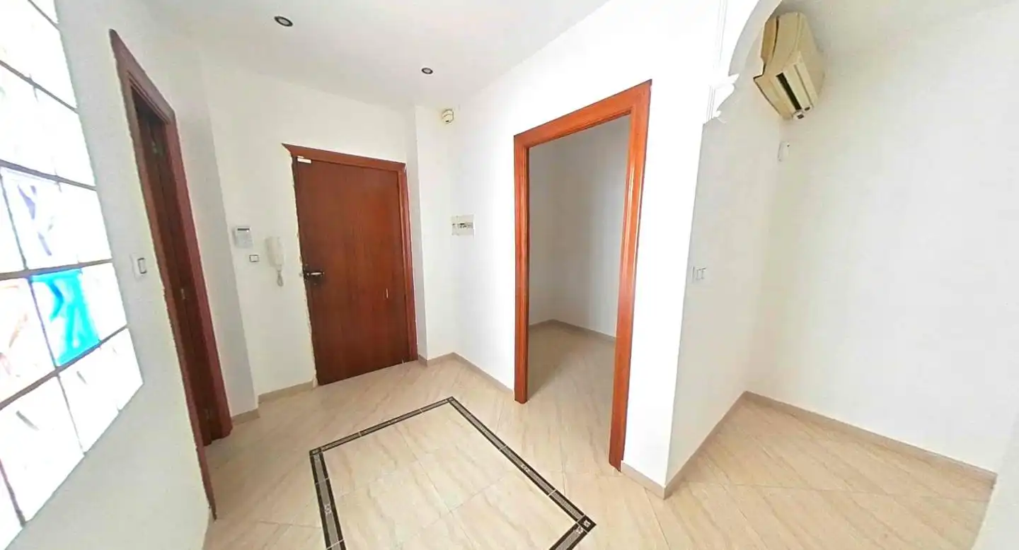 Planta baja en venta en Huelma