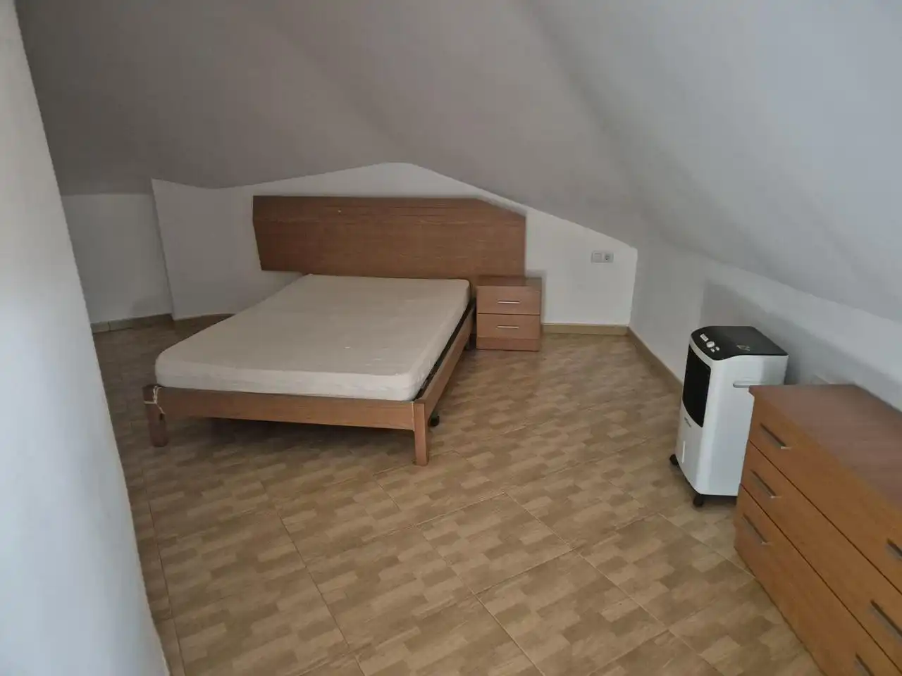 Habitación de Piso en venta en Pedro Muñoz con Aire acondicionado y Terraza