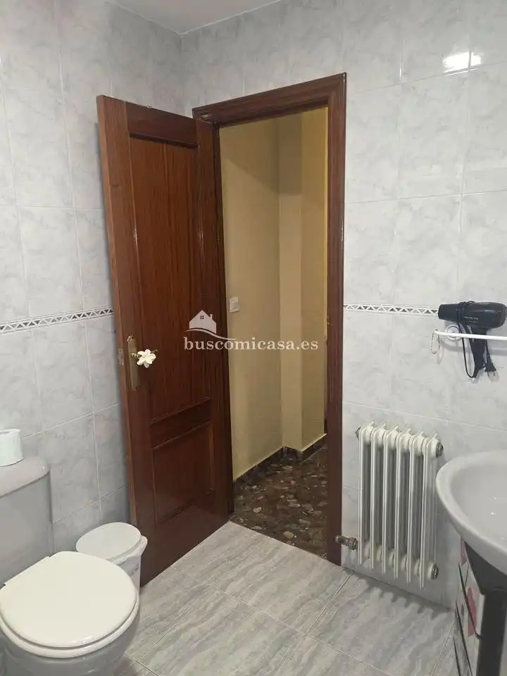 Bedroom of Flat for sale in Mancha Real  with Air Conditioner, Heating and Storage room