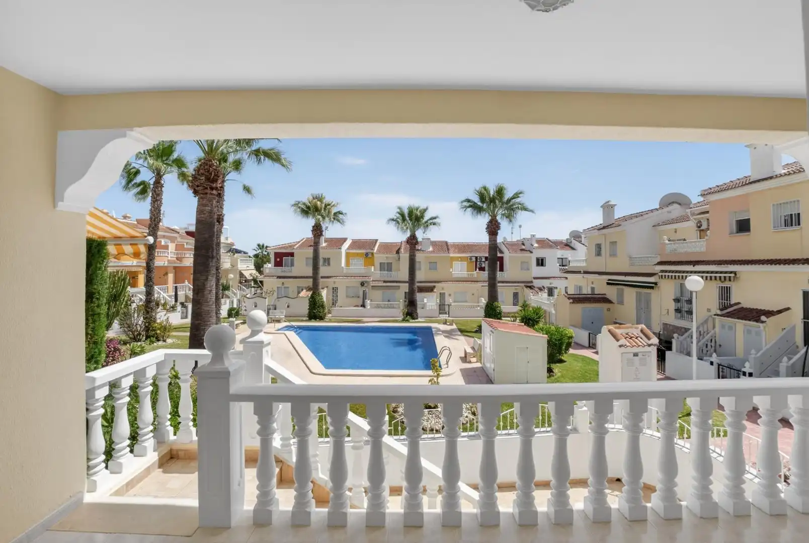 Vista exterior de Casa adosada en venta en Rojales con Aire acondicionado, Jardín privado y Terraza