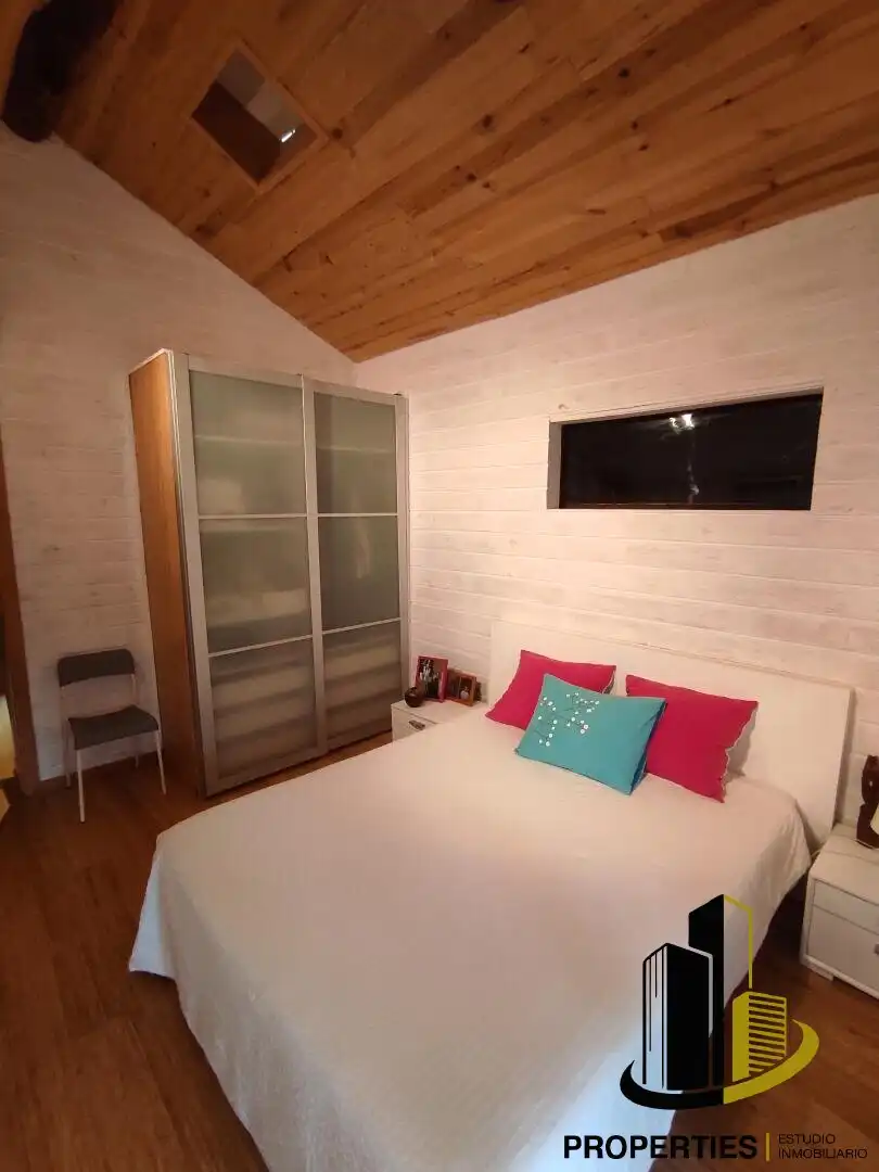 Bedroom of Houses for sale in Aldeacipreste