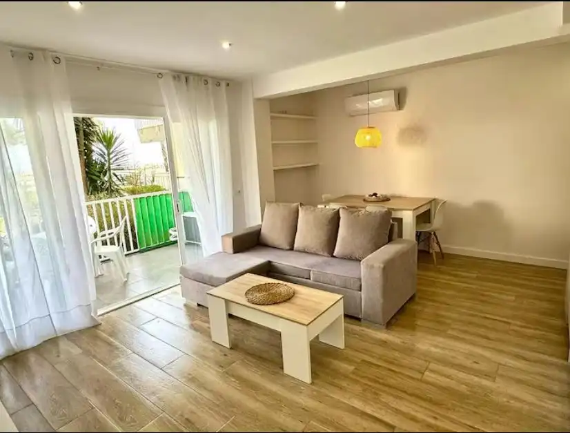 Sala de estar de Apartamento en venta en Cambrils con Aire acondicionado, Amueblado y Horno