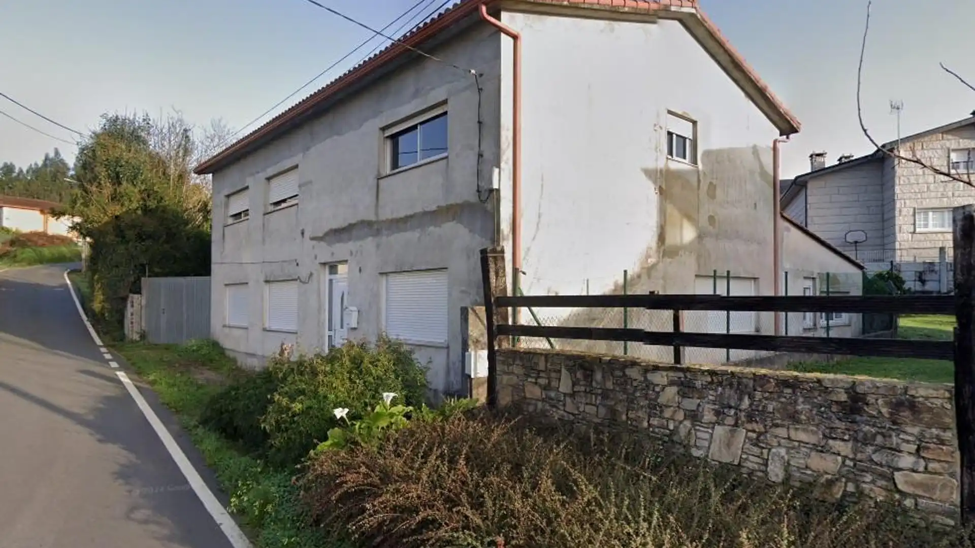 Vista exterior de Casa o chalet en venta en Bergondo con Jardín privado, Trastero y Amueblado