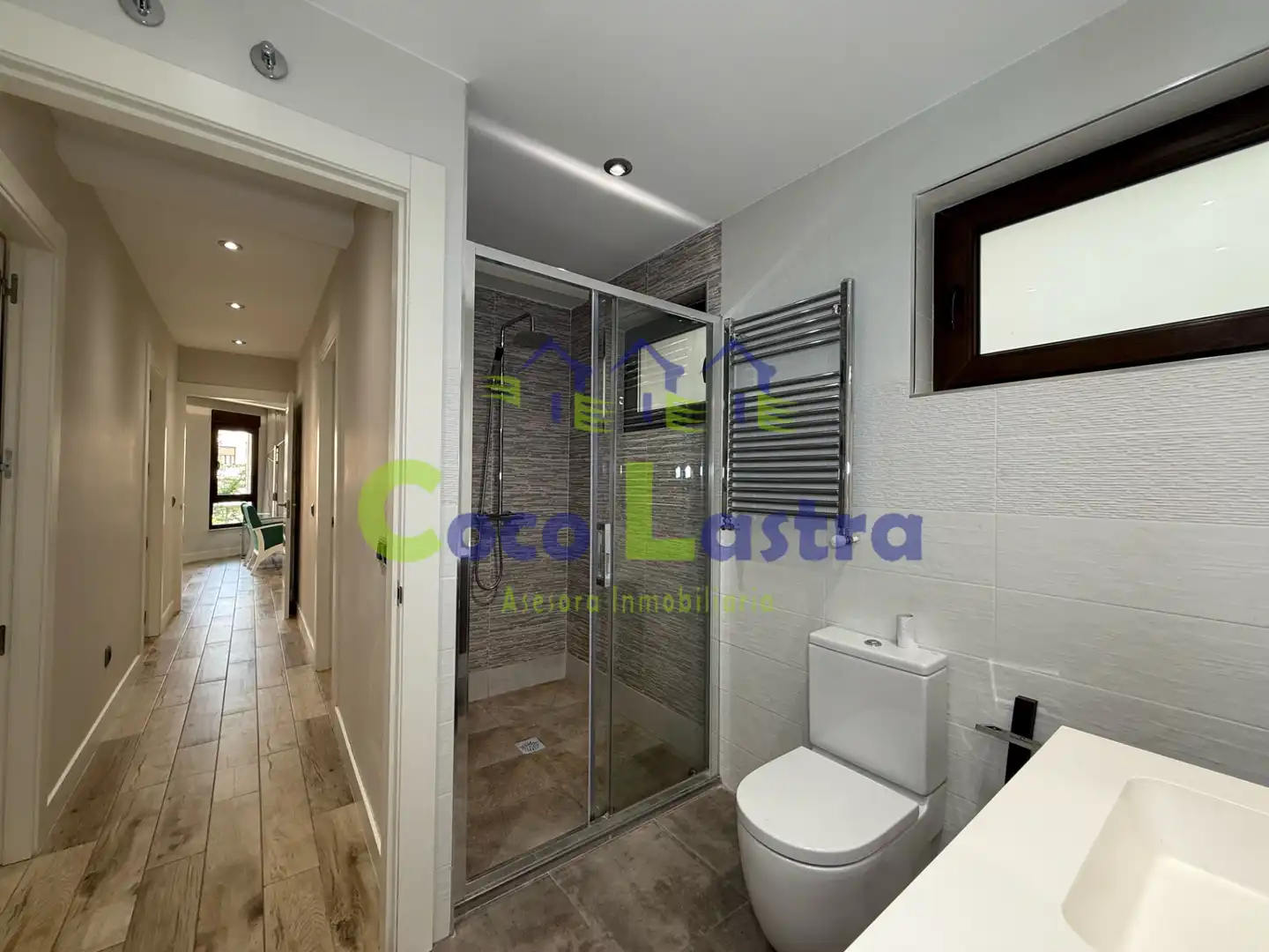 Bathroom of Flat for rent in Salamanca  with Heating, Furnished and Oven