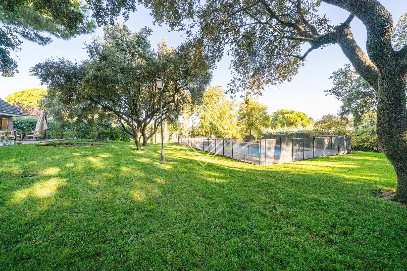 Jardín de Casa o chalet en venta en Pozuelo de Alarcón con Aire acondicionado, Calefacción y Jardín privado