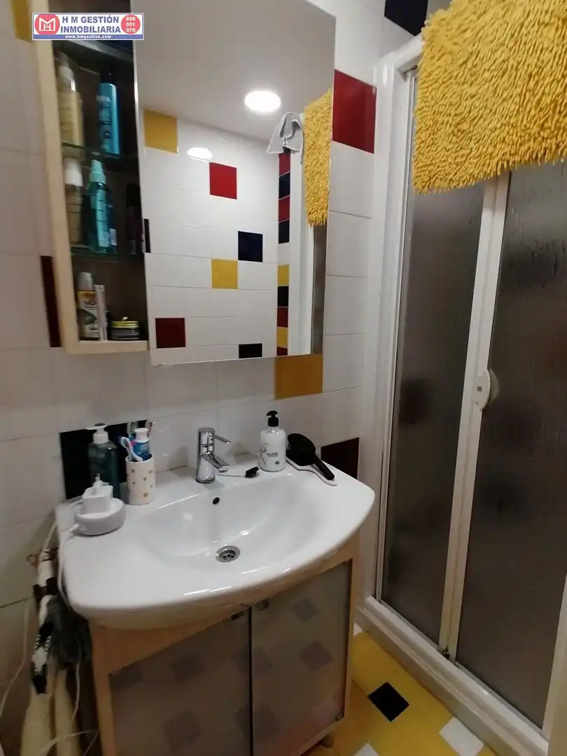 Badezimmer von Country house zum Verkauf in Alcázar de San Juan mit Privatgarten, Schwimmbad und Möbliert