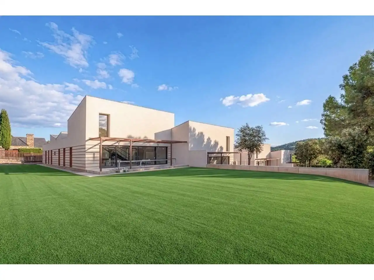 Vista exterior de Casa o xalet en venda en Matadepera amb Calefacció i Jardí privat