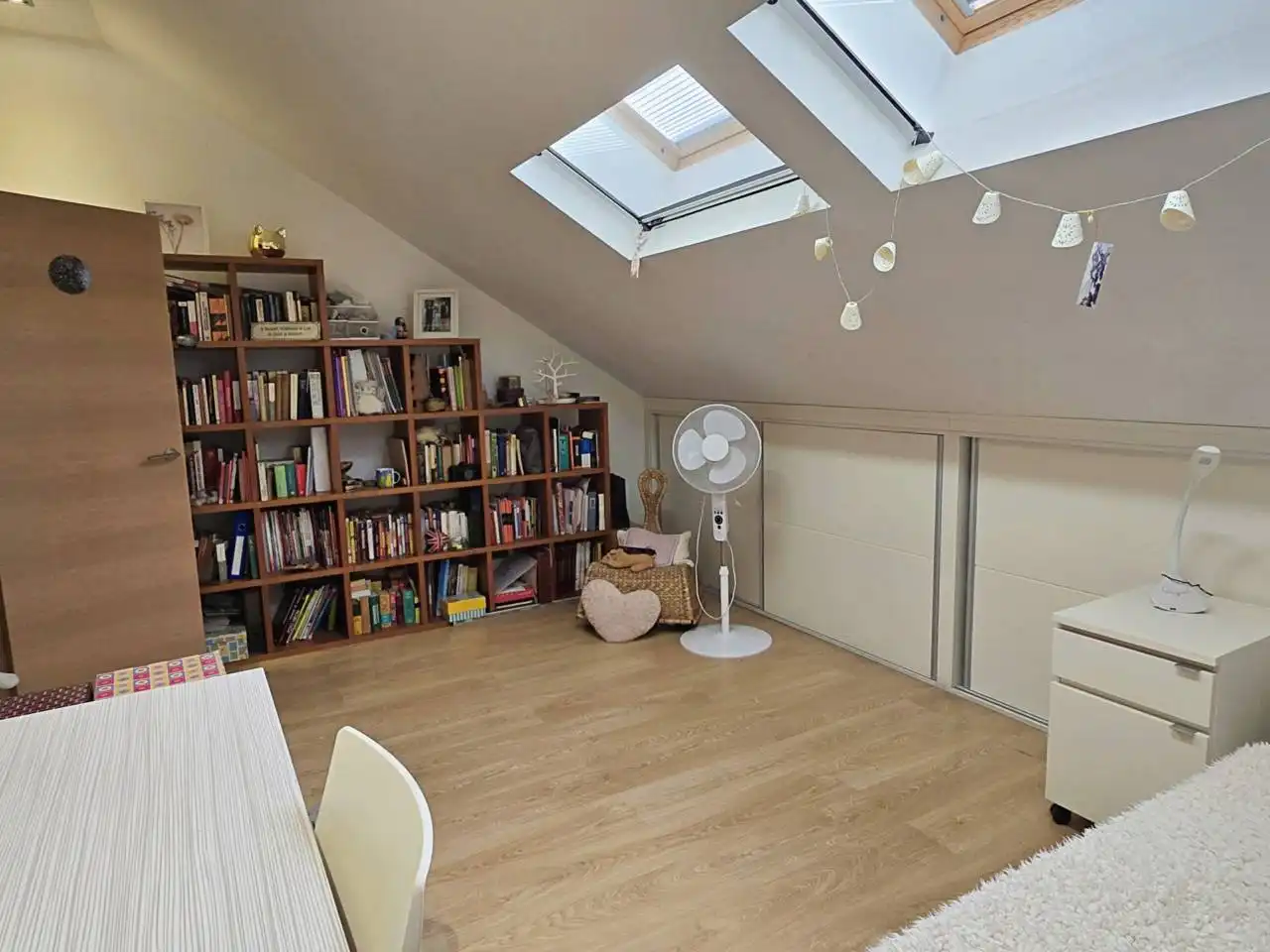 Schlafzimmer von Dachboden zum Verkauf in Valencia mit Klimaanlage, Heizung und Terrasse