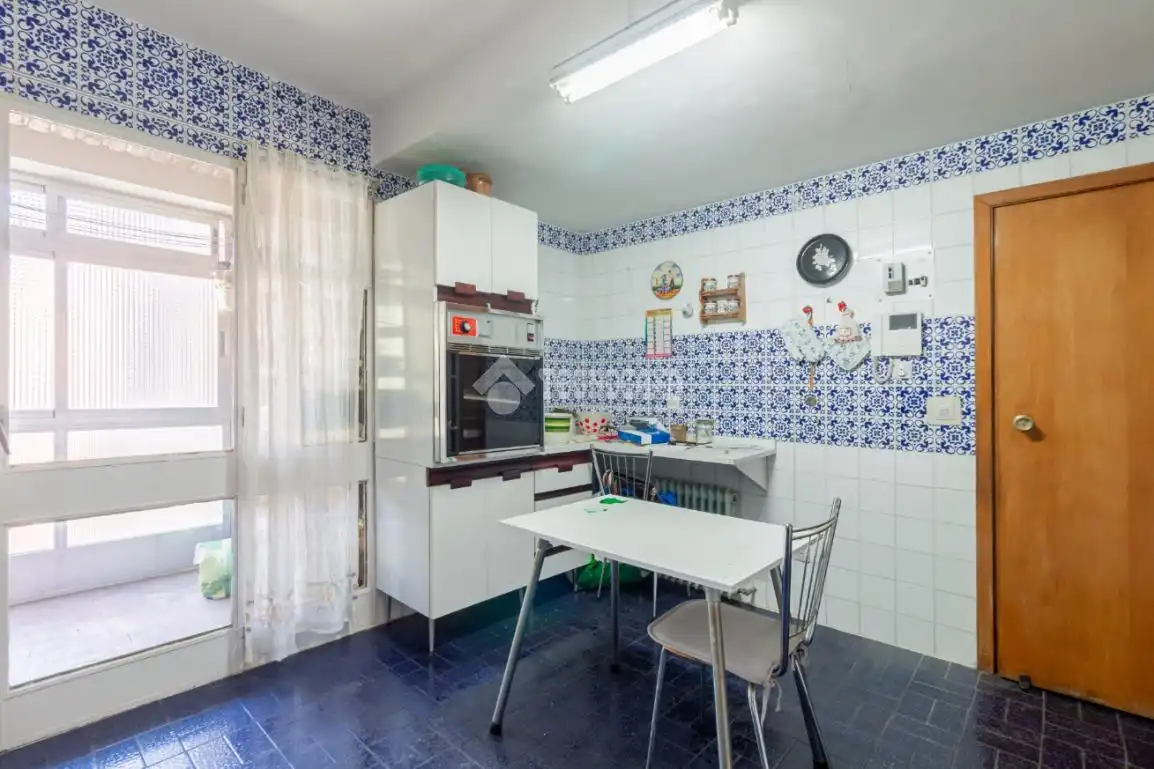 Cocina de Piso en venta en Madrid con Calefacción, Parquet y Terraza