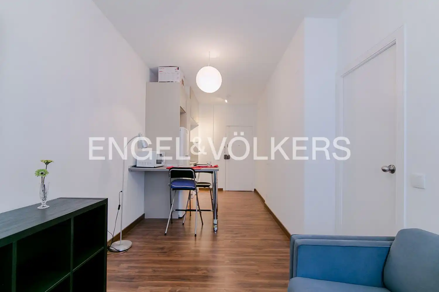 Piso en venta en Barcelona con Calefacción y Amueblado