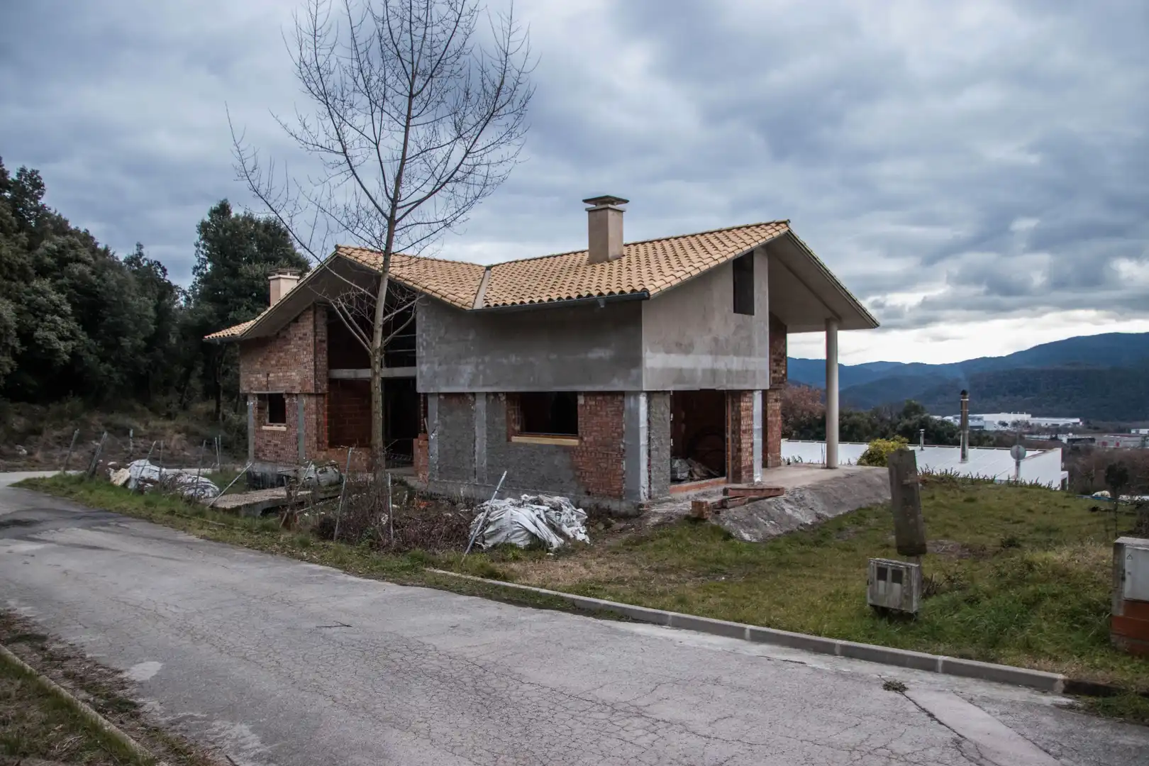 Exterior view of Houses for sale in Montagut i Oix  with Private garden, Terrace and Storage room