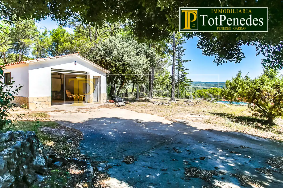 Haus oder Chalet zum Verkauf in Querol mit Heizung, Privatgarten und Abstellraum
