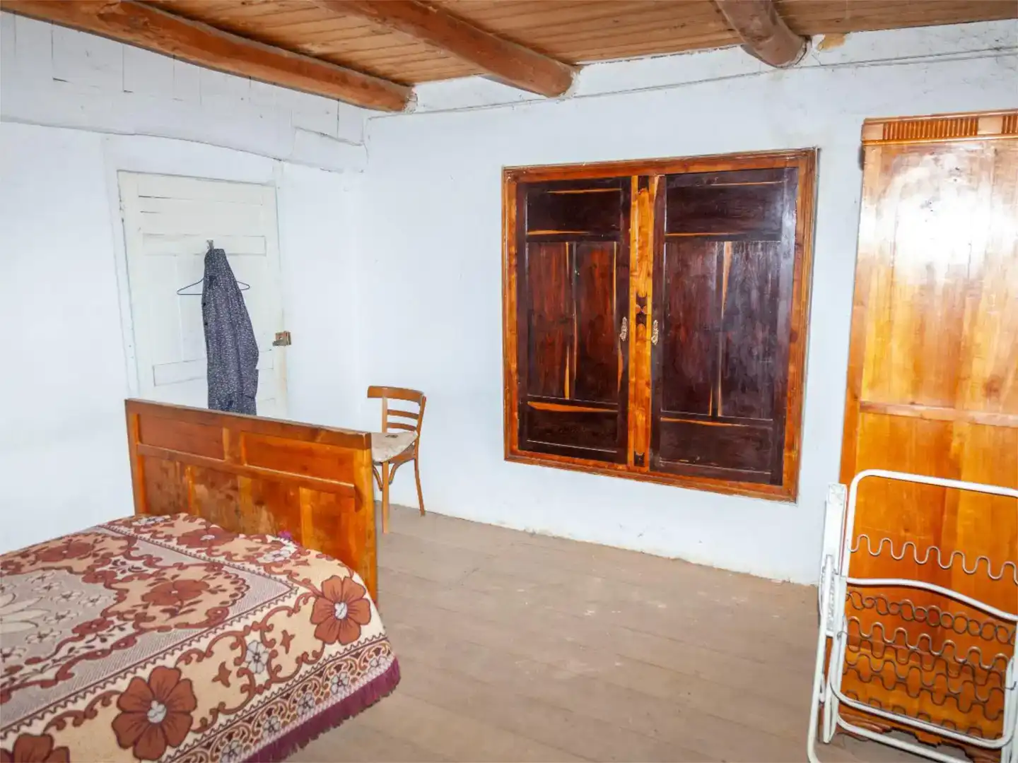 Habitación de Finca rústica en venta en Lucillo con Jardín privado, Trastero y Balcón