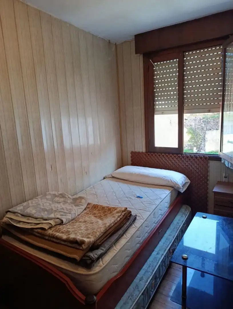 Habitación de Piso en venta en Cudillero con Amueblado, Horno y Lavadora
