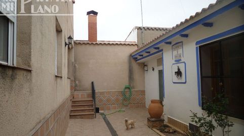 Casa de 2 plantas en calle Duque de Alba, de 350m2 de superficie y 550 m2 construidos, imatge 2