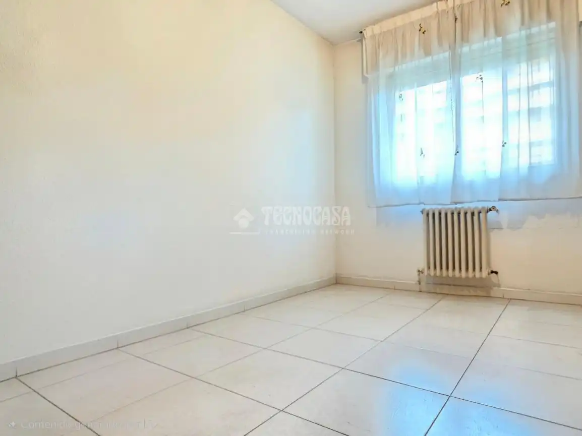 Bedroom of Duplexes for sale in Zaragoza  with Heating, Terrace and Storage room