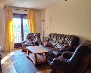 Living room of Flat to rent in Salamanca Capital  with Heating and Furnished