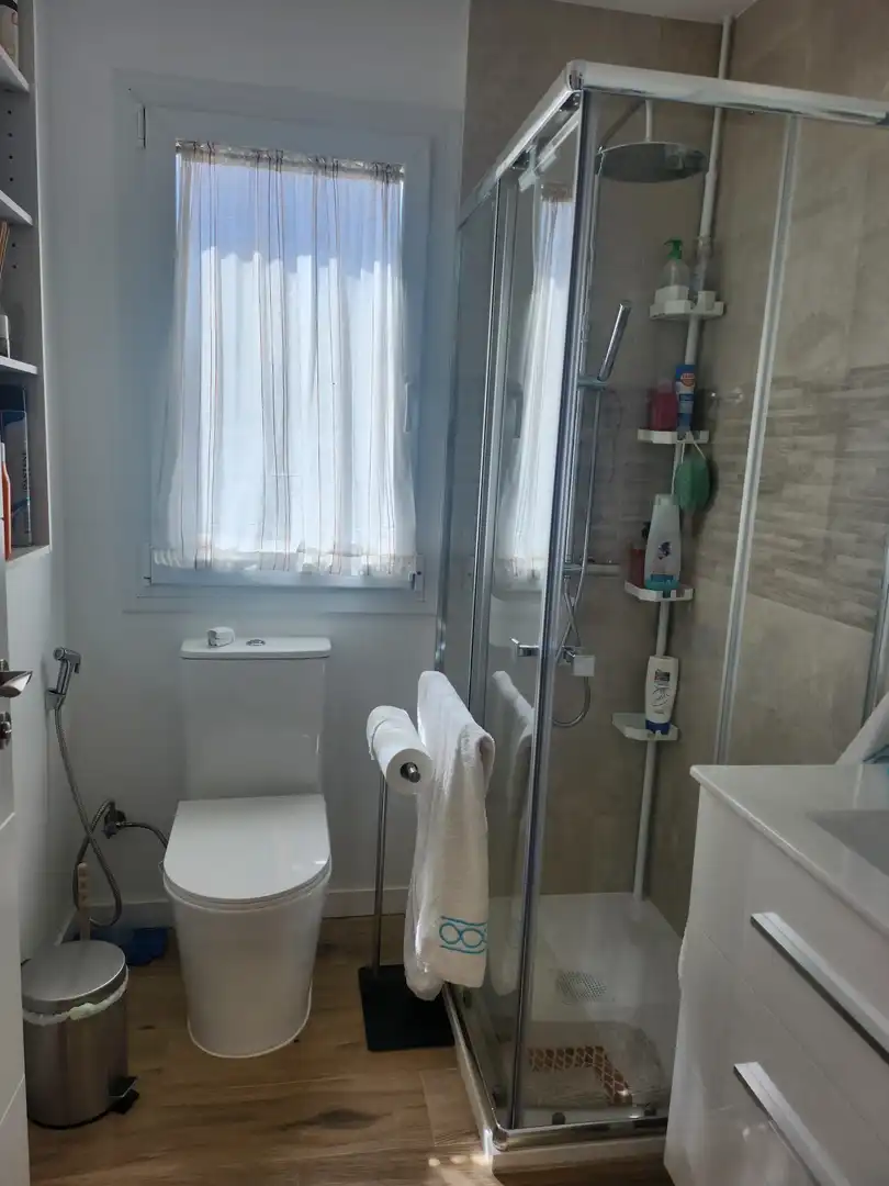 Bany de Casa o xalet en venda en Valdemorillo amb Aire condicionat, Calefacció i Jardí privat