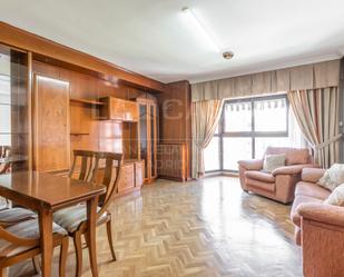 Sala d'estar de Pis en venda en  Madrid Capital amb Aire condicionat, Calefacció i Piscina