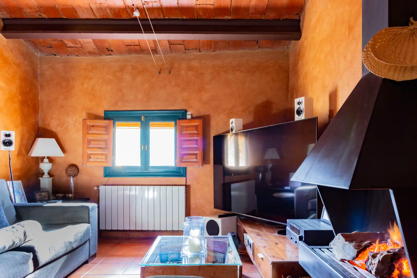 Sala d'estar de Casa o xalet en venda en Subirats amb Aire condicionat, Jardí privat i Moblat
