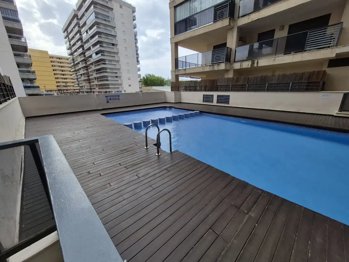 Piscina de Apartament en venda en Oropesa del Mar / Orpesa amb Aire condicionat, Calefacció i Terrassa