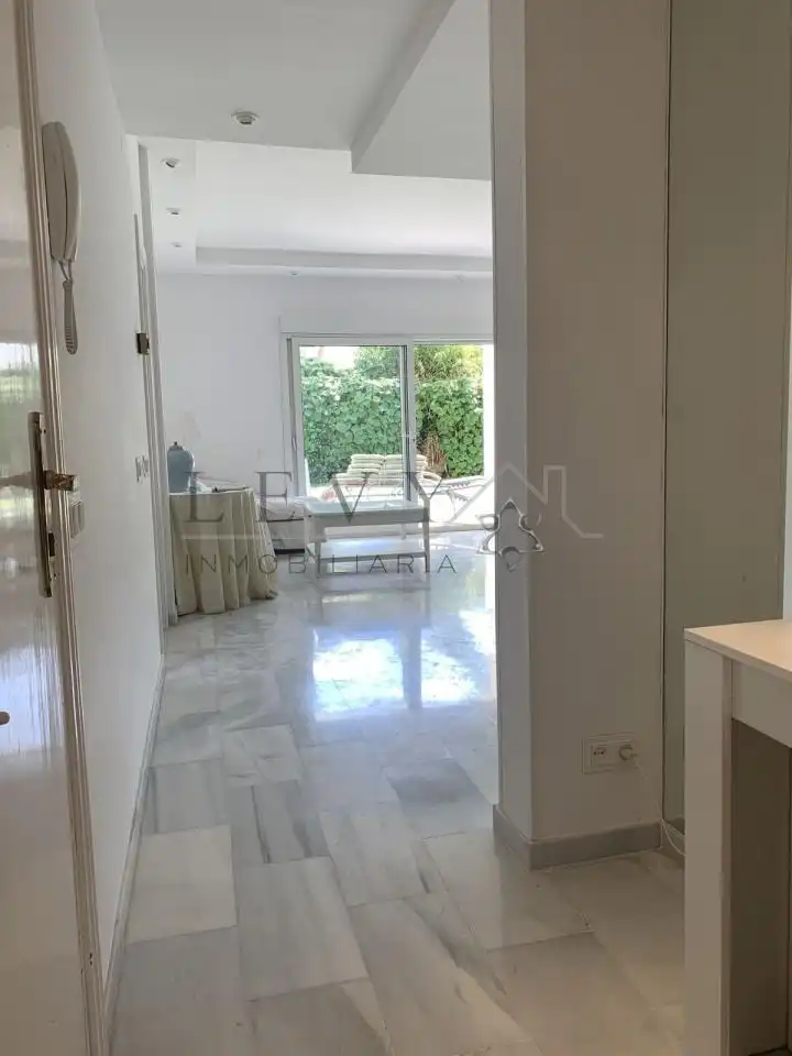 Apartment mit Pool zum Verkauf in Nueva Andalucía, imagen 9