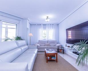 Living room of Apartment to rent in Torrevieja  with Air Conditioner, Heating and Terrace