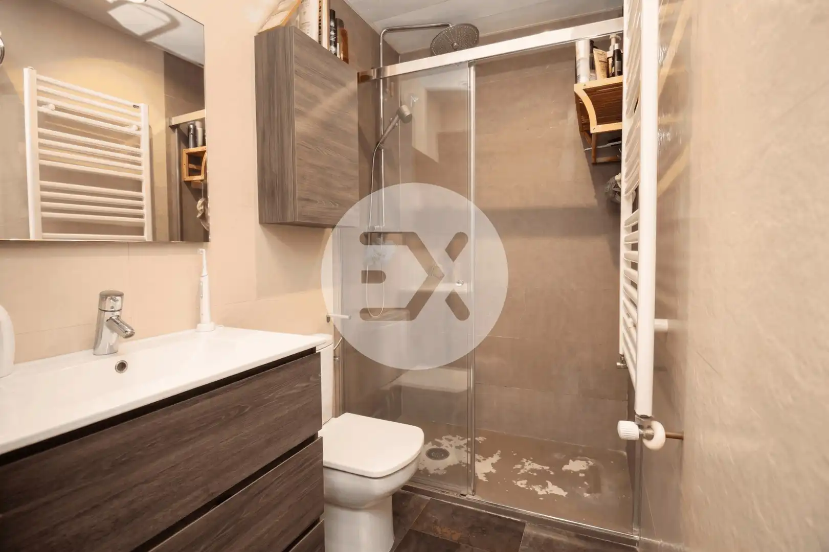 Bathroom of Flat for sale in Castelldefels  with Air Conditioner, Heating and Storage room